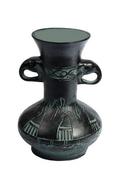 老黑色的中国人花瓶的白色背景