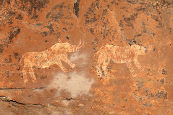 布须曼人三岩石绘画描绘犀牛德拉肯斯堡<strong>山南</strong>非洲