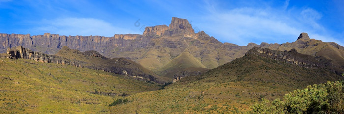 全景视图的圆形露天剧场的德拉肯斯堡山皇家故乡国家公园南非洲