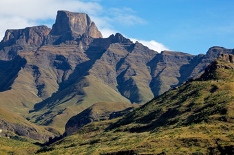 哨兵峰的圆形露天剧场的德拉肯斯堡山皇家故乡国家公园南非洲