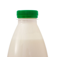 塑料瓶牛奶孤立的白色