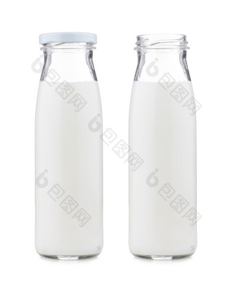 玻璃牛奶瓶关闭和开放孤立的白色背景