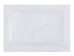 密封空白白色纸pouchbag袋与箔层孤立的白色背景