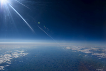 蓝色的地球地球欧洲大陆视图从高高度飞机