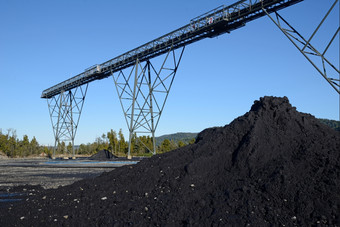 桩煤炭灰尘而且的钢基础设施为面板上设施煤炭我的