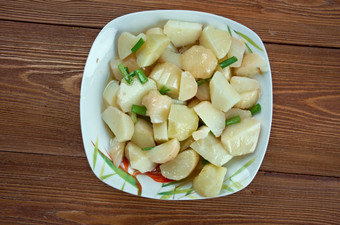 斯瓦比亚的土豆沙拉Schwabischer土豆沙拉