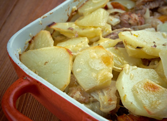 兰开夏郡火锅菜使传统上从羊肉超过与切片土豆原始兰开夏郡的北西英格兰