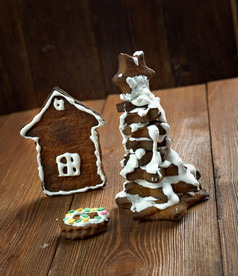 科祖利俄罗斯圣诞节姜饼在木背景关闭uptraditional异教徒仪式波美拉尼亚的
