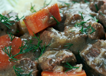 Daube<strong>炖</strong>肉经典Provenca法国<strong>炖</strong>肉使与便宜的牛肉<strong>炖</strong>酒蔬菜大蒜