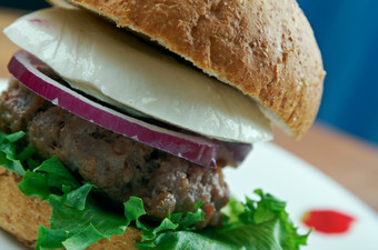 最终希腊汉堡美味的牛肉汉堡的希腊风格
