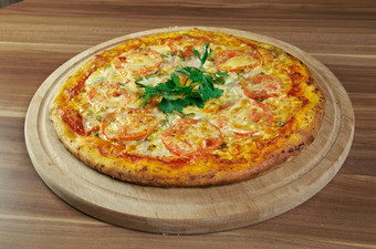 披萨与西红柿披萨大蒜油番茄