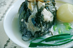 鲶鱼玉米海鲜杂烩浓汤辣的汤与鲶鱼