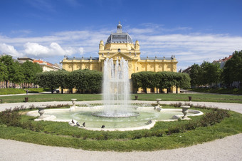 的喷泉前面<strong>艺术展</strong>馆萨格勒布克罗地亚的著名的展览大厅