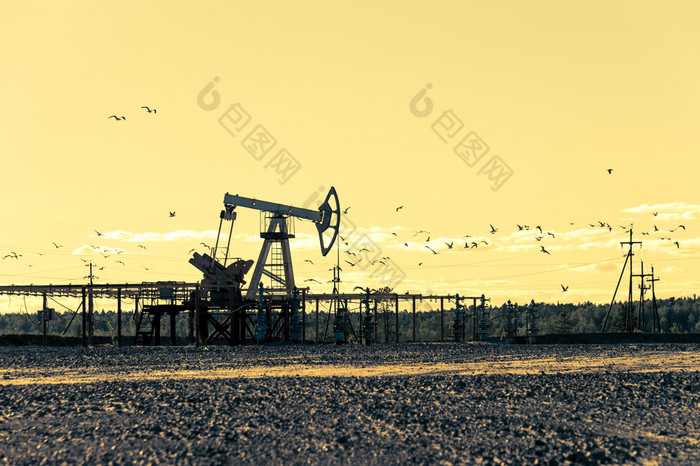 石油泵头工业设备摇摆机器为权力一代提取石油石油概念石油泵头工业设备摇摆机器为权力一代提取石油