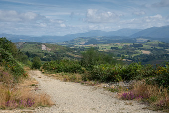 全景景观沿着的道路圣地亚哥小道之间的这是salime和fonsagrada阿斯图里亚斯西班牙