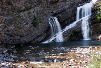 长曝光图像的卡梅隆瀑布关闭沃特顿沃特顿湖泊国家公园阿尔伯塔省加拿大