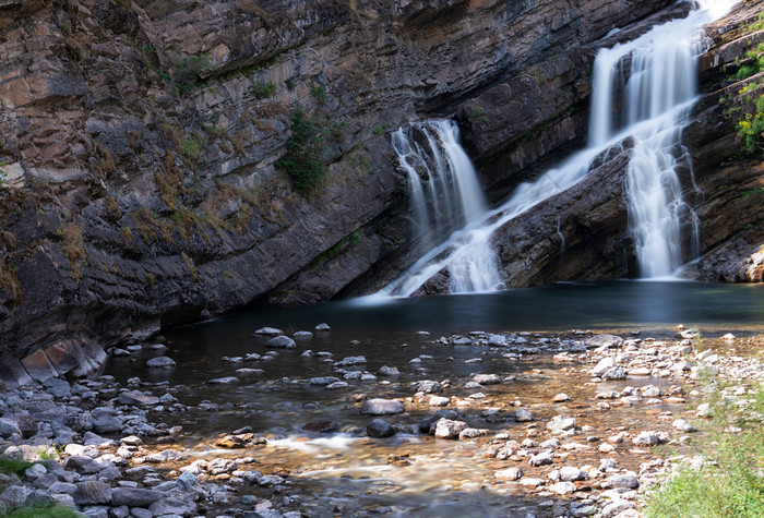 长曝光图像的卡梅隆瀑布关闭沃特顿沃特顿湖泊国家公园阿尔伯塔省加拿大