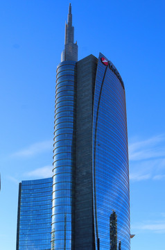 米兰大门加里波第区的单信用银行摩天大楼