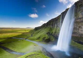 的令人惊异的塞里雅兰<strong>瀑布瀑布</strong>冰岛