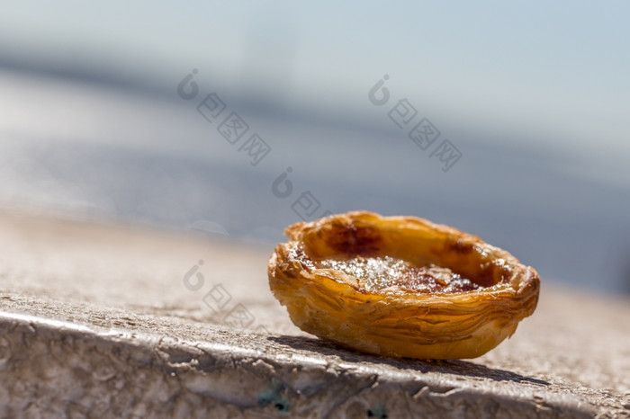 传统的葡萄牙语蛋蛋挞馅饼蛋糕甜点pasteis出生背景海滨里斯本葡萄牙