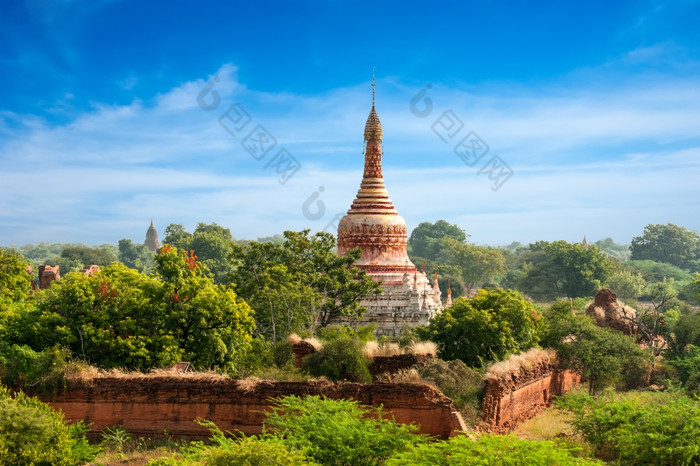 旅行风景而且目的地令人惊异的体系结构老佛教寺庙蒲甘王国缅甸缅甸