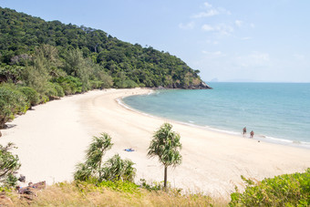 桑迪海滩瀑布湾KOHlanta甲米泰国