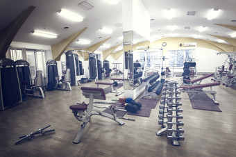 健身房与健身设备为培训健身房与健身设备