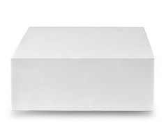 关闭白色纸板盒子孤立的白色背景关闭白色纸板盒子