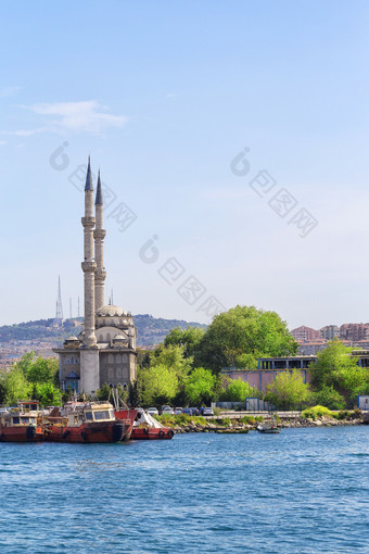 伊斯坦布尔rsquo海滨与船只和清真寺伊斯坦布尔rsquo海滨