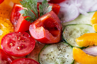片段新鲜的蔬菜沙拉的概念健康的自然食物片段新鲜的蔬菜沙拉