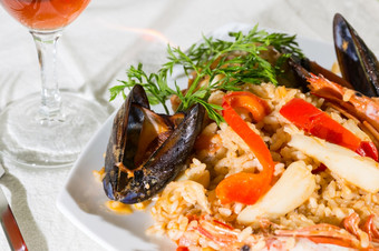 Valencian<strong>海鲜</strong>饭美味的<strong>海鲜</strong>大米而且虾