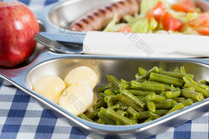 托盘食物学校食堂