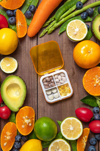 水果蔬菜和药盒酸橙写实影相