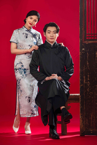 中式服装夫妇中国传统文化幸福高清摄影