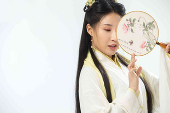 青年女人中国元素背景分离古代高清拍摄