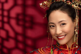 漂亮自信的中式新娘中国人氛围图片