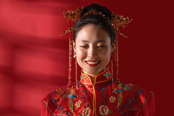 漂亮的中式新娘女人清晰影相