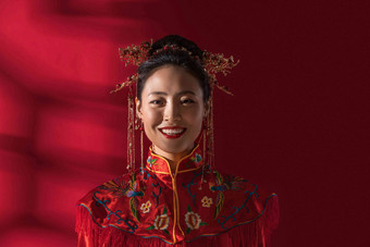 漂亮的中式新娘仅一个女人高质量镜头