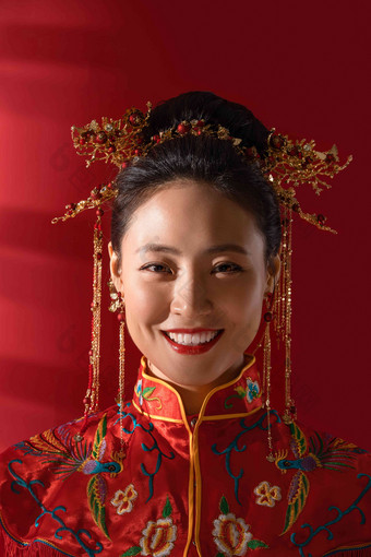 漂亮的中式新娘妆面造型唐装高端素材