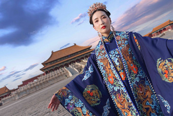 故宫古装美女中国古典式创意高清照片