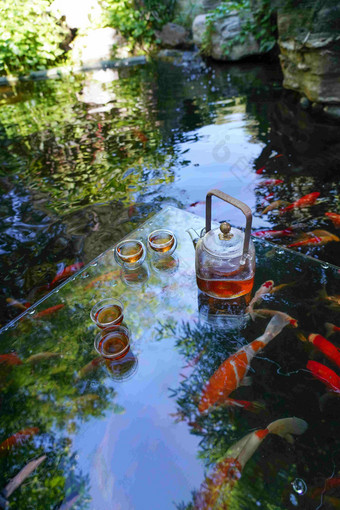 池塘茶具户外玻璃制品清晰相片