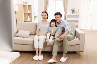 一家人电视中国客厅彩色图片