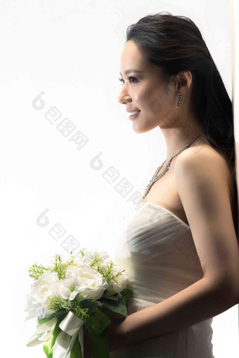 漂亮的新娘白色背景清晰图片