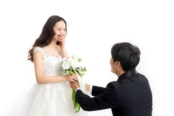 浪漫的新郎新娘求婚摄影婚姻
