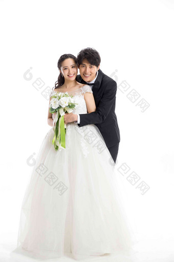 浪漫的新郎新娘拥抱彩色图片乐趣