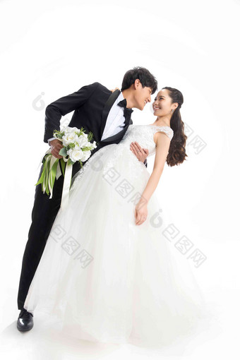 浪漫的新郎新娘婚纱影棚拍摄庆祝清晰摄影