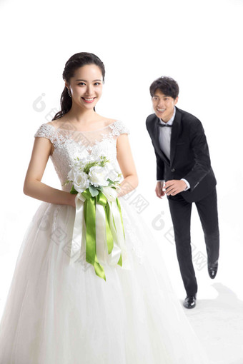 浪漫的新郎新娘快乐浪漫2多岁清晰素材