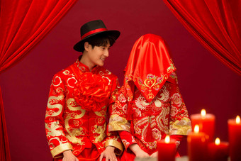 中式婚礼幸福东方人新娘写实影相