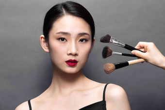 化妆的美女中国氛围拍摄
