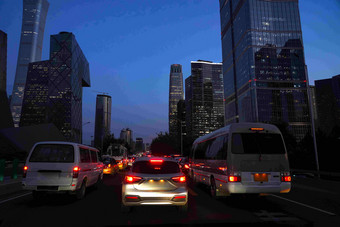 夜晚的北京国贸交通